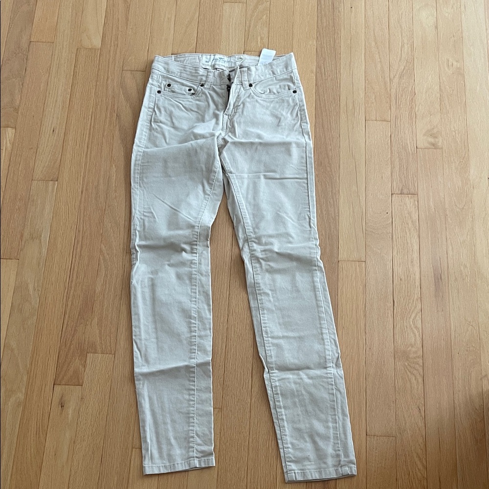 Divided White Skinny Pants